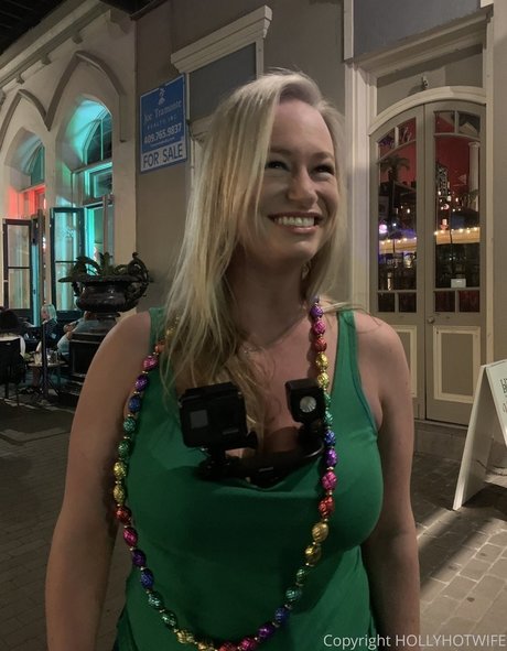 hollyhotwife estrella porno galerías