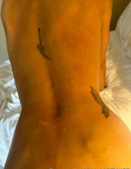 hollyhotwife étoile sexy img