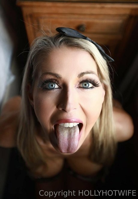 hollyhotwife modelo hd fotos