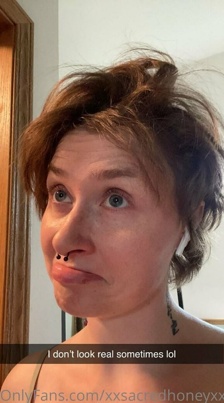 xxsacredhoneyxx model exclusive archive