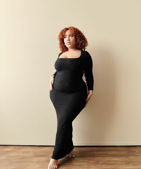 Kathrynn Marie modelo caliente imágenes