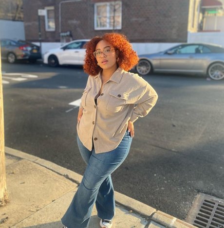 Kathrynn Marie star du porno nue des photos