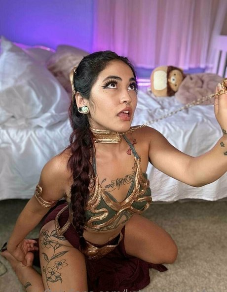 katherinepinefree modèle artistique photo