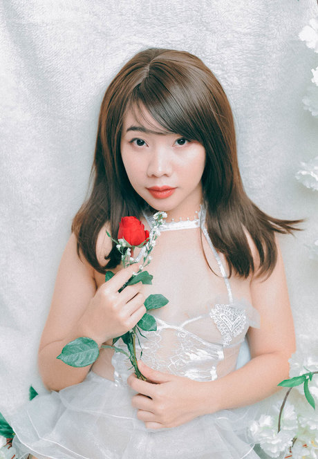 Natsuki Jiro jolie actrice images