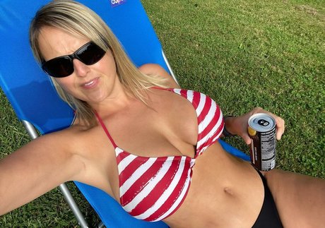 HealthyHappyFitandProud estrella desnuda galerías