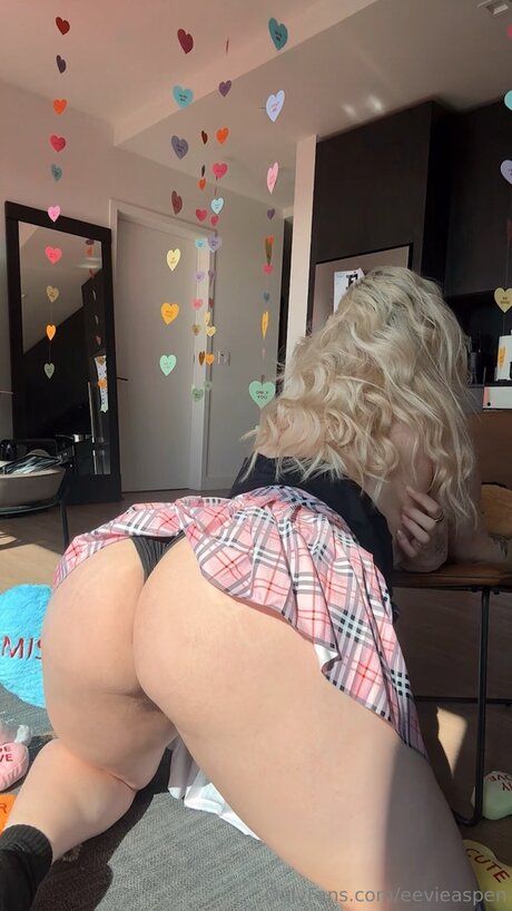 eevieaspen desnudos de estrellas porno fotos