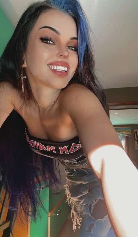 Andrasta modelo atractivo foto