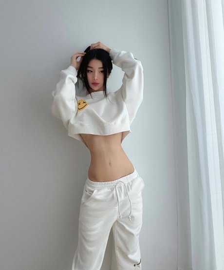 Mari Bambei nudes model galleries