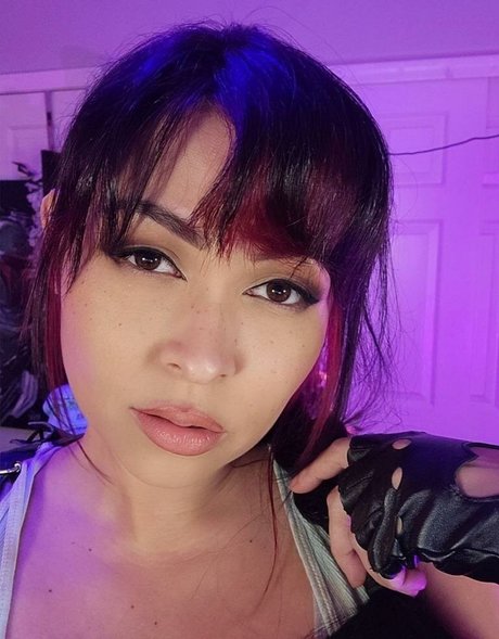 Pinksaltmoon bonita modelo fotos