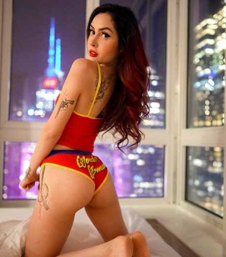 Maren Altman buen modelo recopilación