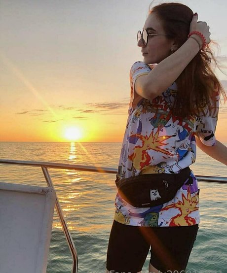 moniiikaaaa estrella porno sexy archivo