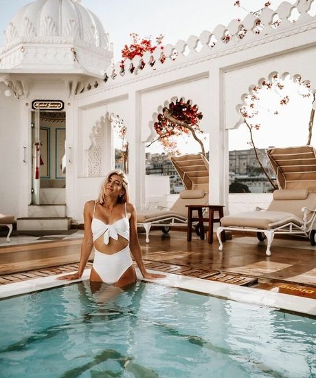 Lauren Bullen mejor actriz fotos