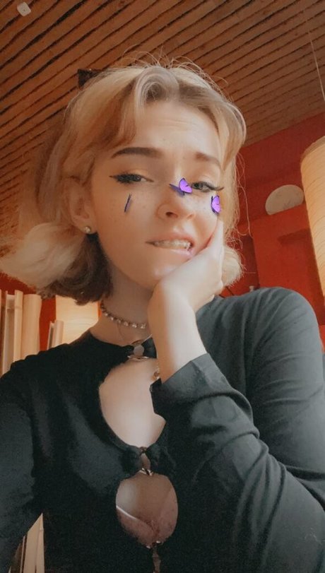 Shadsi modèle nu img