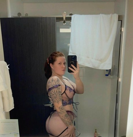 Jessica Melton nus étoiles photo