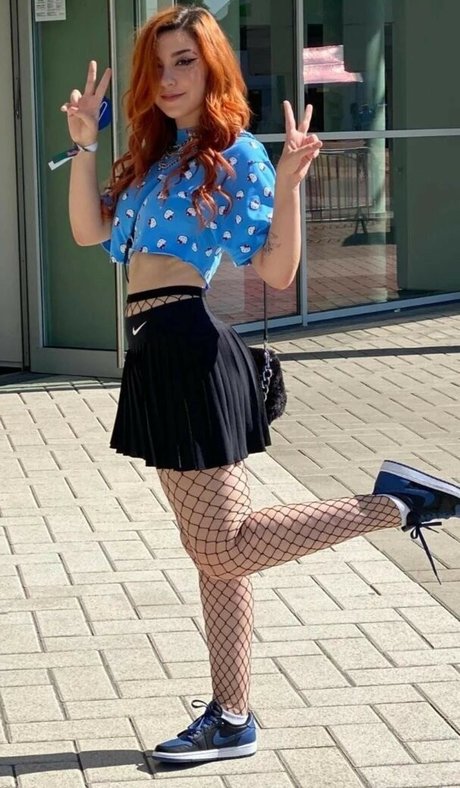 AnniTheDuck best model photo