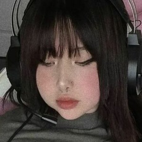 mathildawtf modèle joli photos