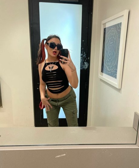 Chxrrychick modèle de haute qualité galerie