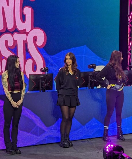 Develique estrella porno mejor imágenes