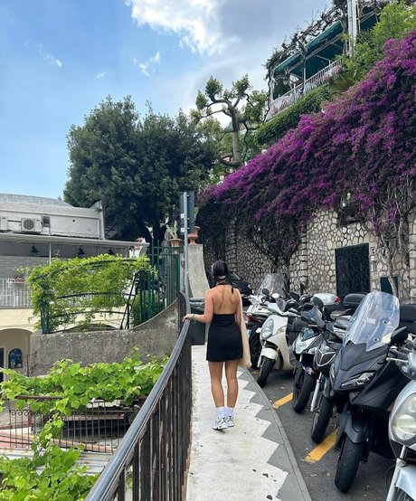 Develique actrice galeries