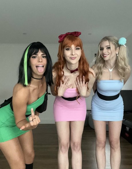 Develique modelo erótico galería