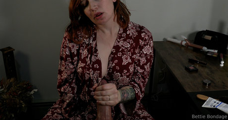 Bettie Bondage meilleur modèle des photos