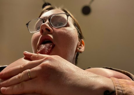 Bettie Bondage haut modèle galerie