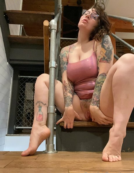 Bettie Bondage actrice libre galeries