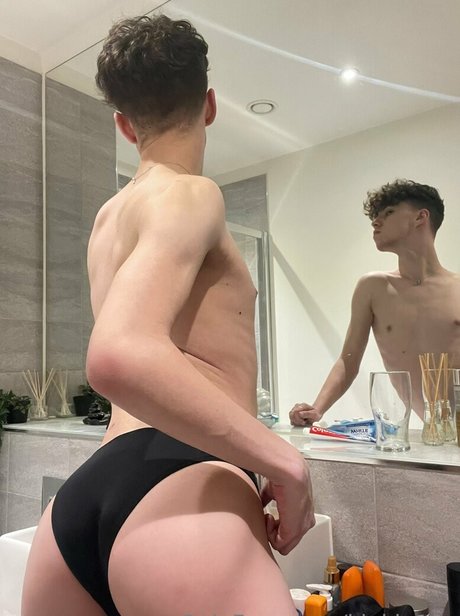 kiekie18x jolie star du porno galerie