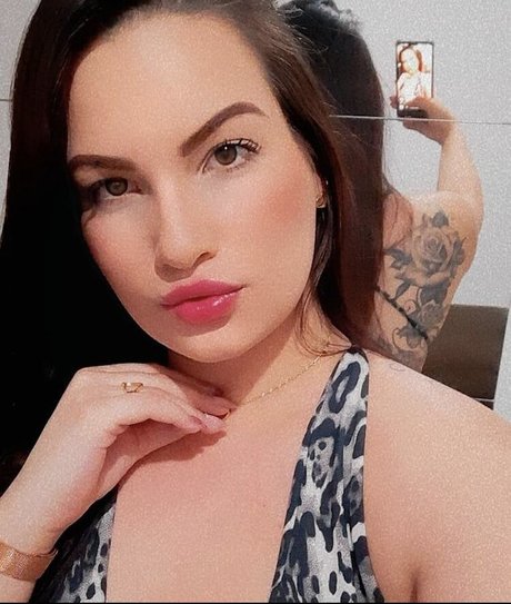 gros chatte noire onlyfans exclusivité pornographique photos