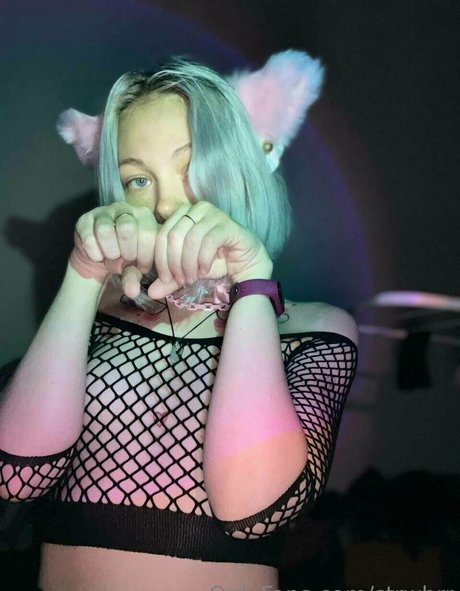 strwbrr actrice pornographique images