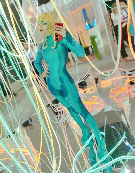 Anya Ichios top star photos