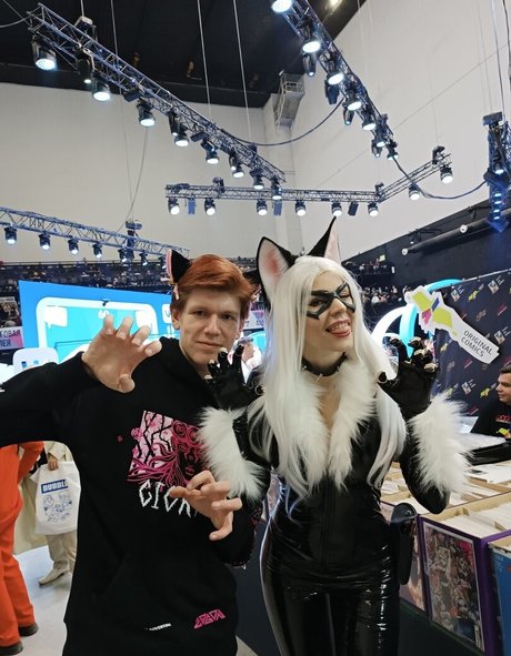 Anya Ichios estrella porno archivo