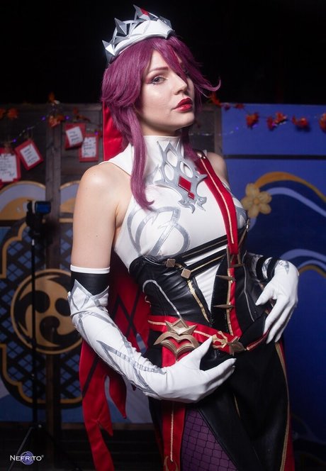 Anya Ichios étoile xxx img