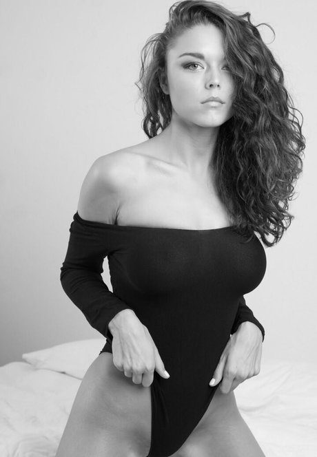 HeatheredEffect free actress galleries