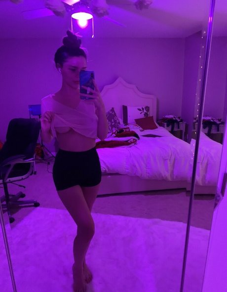 HeatheredEffect star adult image