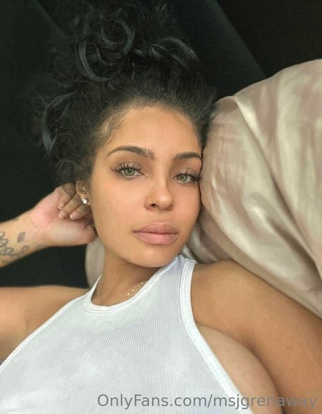 Jasmine Grenaway belle étoile archive