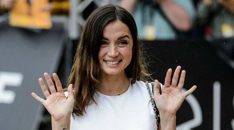 Ana De Armas étoile parfaite images