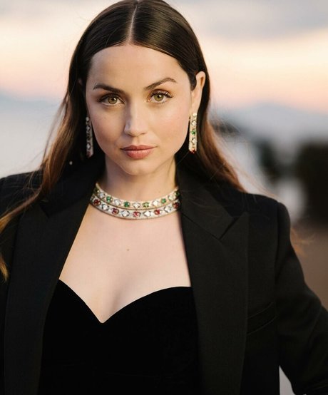 Ana De Armas Miniature