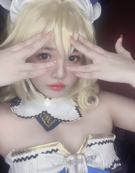 MiMi Chan estrella pornografica galería