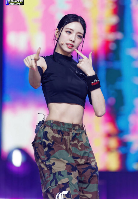 itzy all in us actrice chaude collection