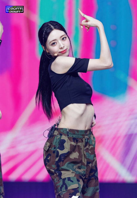 itzy all in us estrella porno desnuda imagen