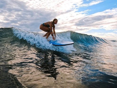 Sol Ruca modèle nu image