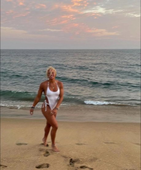 Sol Ruca sexe star du porno img