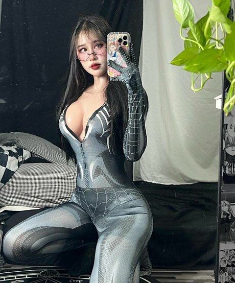 Yunne uwu modelo porno imagen