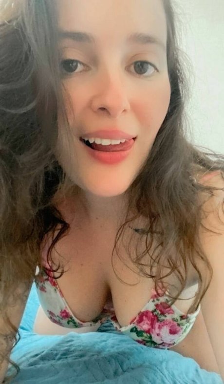 Lolla Antonielli haut étoile img