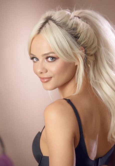 Elsadreamjean modèle joli archive