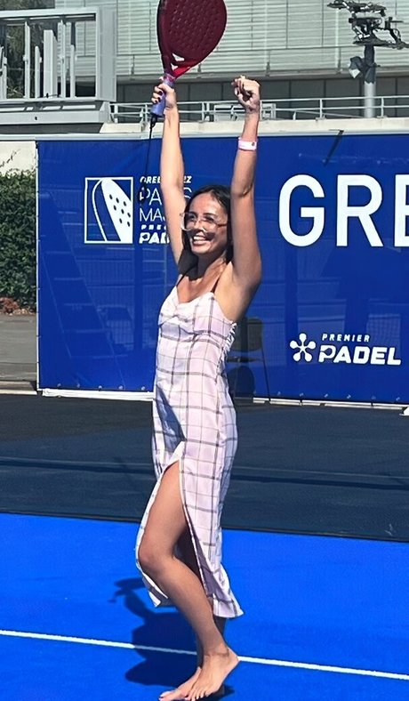 Agathe Auproux étoile nue photos