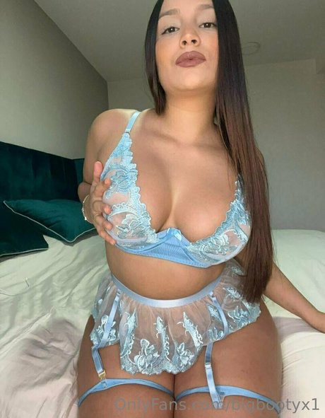 bigbootyx1 star high quality images