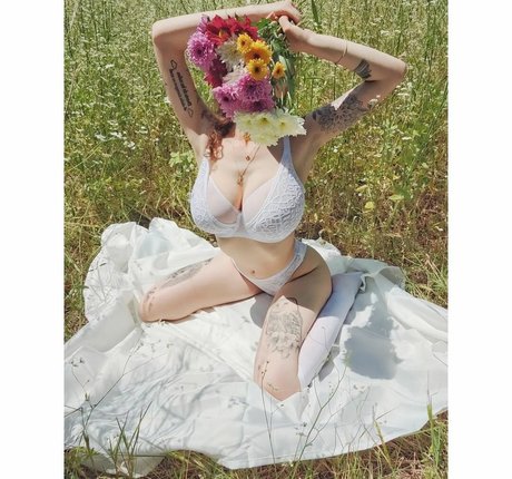 Yasmin avrahami desnudos estrella imágenes