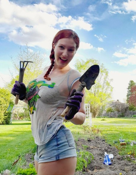 babyruthy modelo sexual galerías